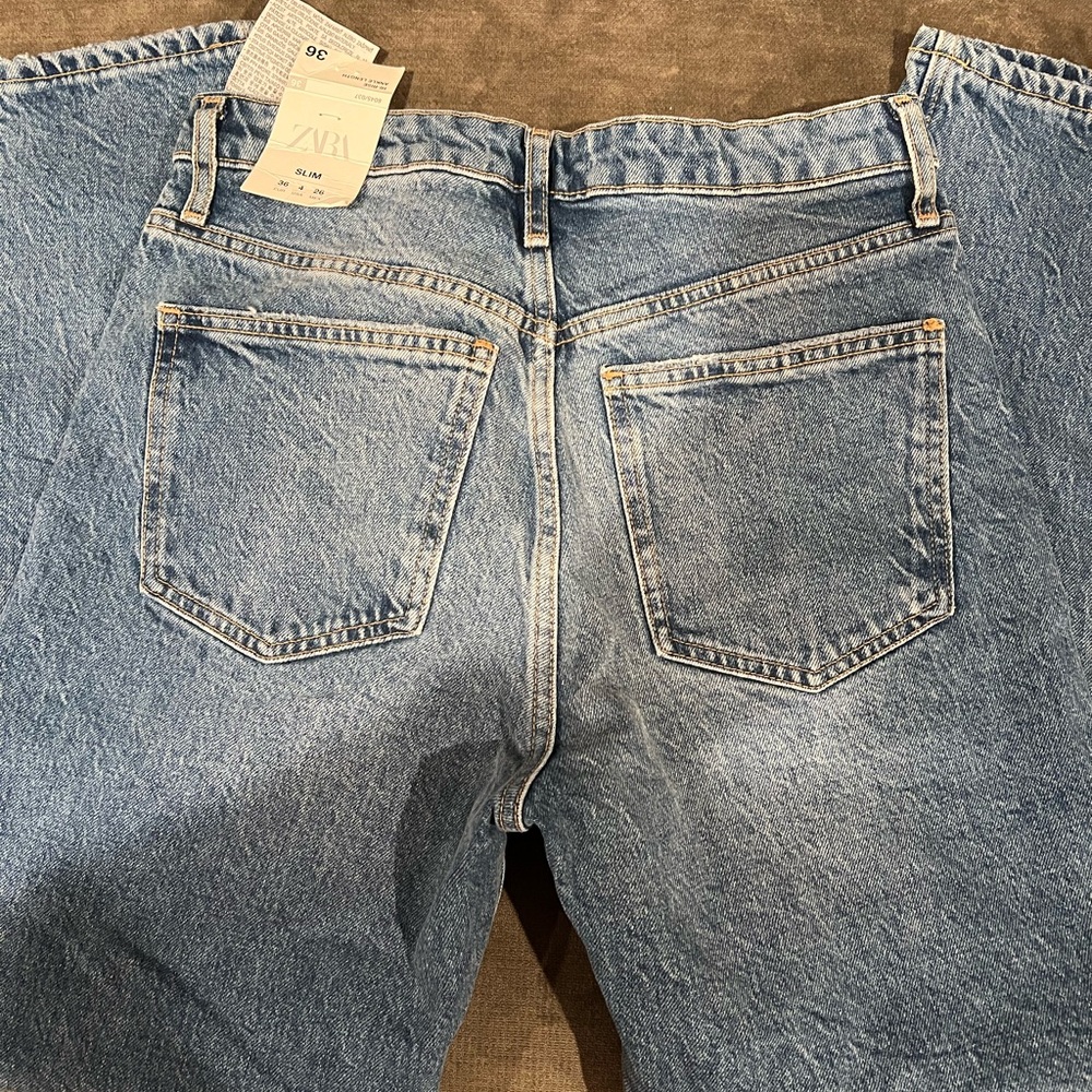 Zara high rise ankle length slim size 4 jeans